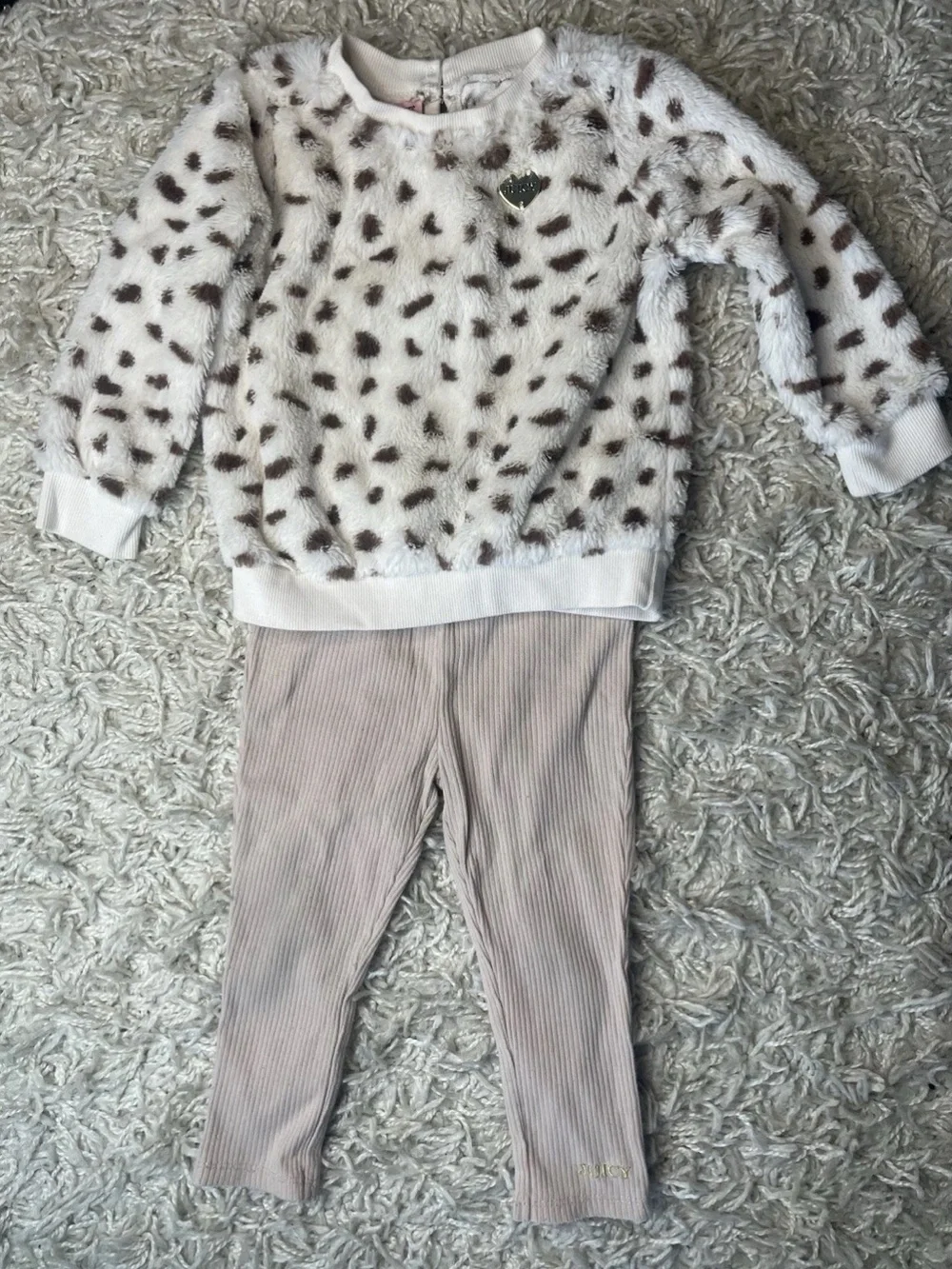 uicy Couture Baby Toddler 2 Piece Set 24M Faux Fur Cheetah Animal Print Beige